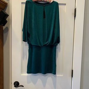 Emerald green blousy top fitted bottom XS WHBM dress.